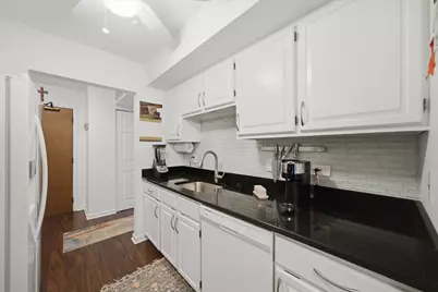 840 Wellington Avenue #215, Elk Grove Village, IL 60007 - Photo 12