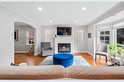 6669 N Sioux Avenue, Chicago, IL 60646 - Photo 2