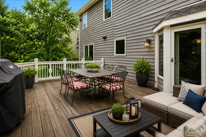 735 Queensgate Circle, Sugar Grove, IL 60554 - Photo 28
