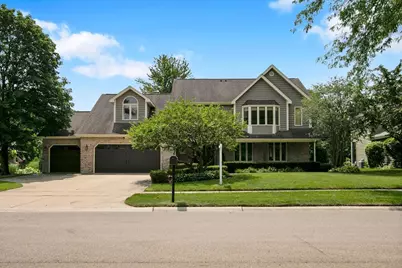 735 Queensgate Circle, Sugar Grove, IL 60554 - Photo 1