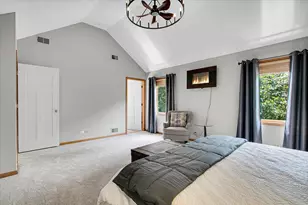 735 Queens Gate Cir, Sugar Grove, IL 60554 - Photo 18