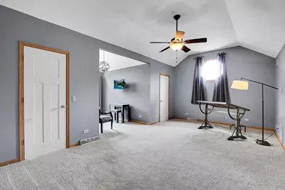 735 Queensgate Circle, Sugar Grove, IL 60554 - Photo 26