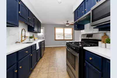 9336 Moody Avenue, Oak Lawn, IL 60453 - Photo 8