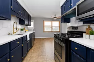 9336 Moody Ave, Oak Lawn, IL 60453 - Photo 8