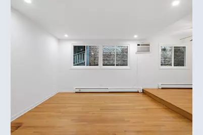 714 N Austin Boulevard #202, Oak Park, IL 60302 - Photo 8