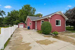 1036 E Howard St, Pontiac, IL 61764 - Photo 34