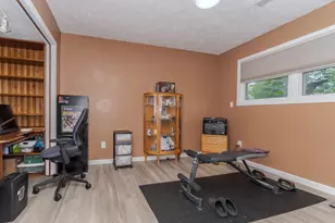 304 S Evergreen Ln, Bloomington, IL 61704 - Photo 26