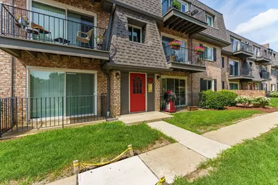 884 S Plum Grove Road #111, Palatine, IL 60067 - Photo 16