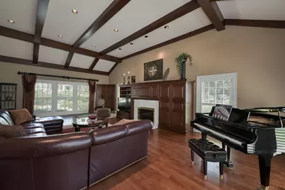 1673 Balmoral Lane, Inverness, IL 60067 - Photo 4