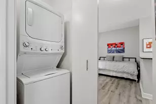 222 N Columbus Dr, Chicago, IL 60601 - Photo 16