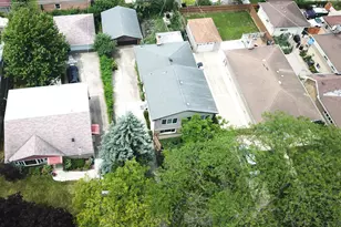 8936 N Elmore St, Niles, IL 60714 - Photo 32