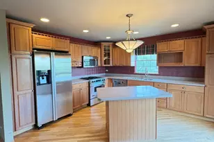 7951 Hedgewood Dr, Darien, IL 60561 - Photo 10