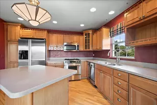 7951 Hedgewood Dr, Darien, IL 60561 - Photo 8