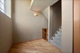 7951 Hedgewood Dr, Darien, IL 60561 - Photo 6