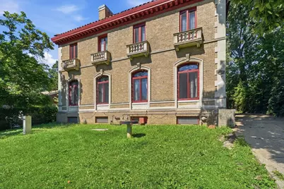 9924 S Longwood Drive, Chicago, IL 60643 - Photo 2