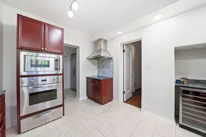 9924 S Longwood Drive, Chicago, IL 60643 - Photo 14