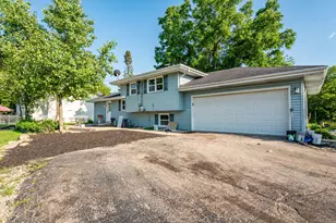 28W520 Lester St, West Chicago, IL 60185 - Photo 2