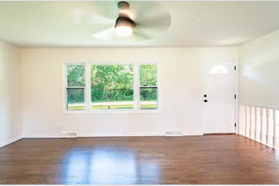 28W520 Lester Street, West Chicago, IL 60185 - Photo 6