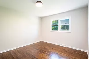 28W520 Lester St, West Chicago, IL 60185 - Photo 10