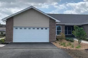 402 Bluebell Dr, Bolingbrook, IL 60440 - Photo 2