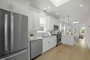 1241 N Bosworth Ave, Chicago, IL 60642 - Photo 6