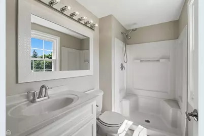 32 Timber Hill Road, Buffalo Grove, IL 60089 - Photo 18