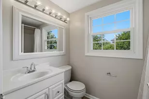 32 Timber Hill Rd, Buffalo Grove, IL 60089 - Photo 14