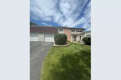 140 Julie Road, Bolingbrook, IL 60440 - Photo 2