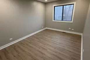 208 Albert Dr, Vernon Hills, IL 60061 - Photo 8