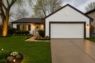 208 Albert Dr, Vernon Hills, IL 60061 - Photo 1