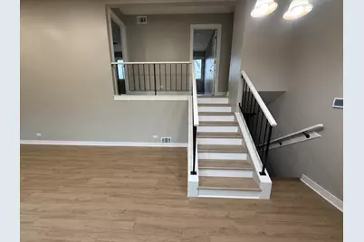 208 Albert Drive, Vernon Hills, IL 60061 - Photo 6