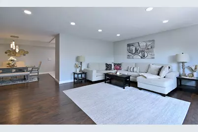 1255 W Prospect Avenue #302, Mount Prospect, IL 60056 - Photo 4