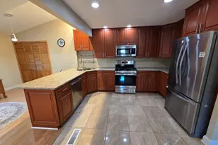 1909 W 56th St, La Grange Highlands, IL 60525 - Photo 8