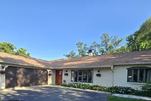 1909 W 56th St, La Grange Highlands, IL 60525 - Photo 1