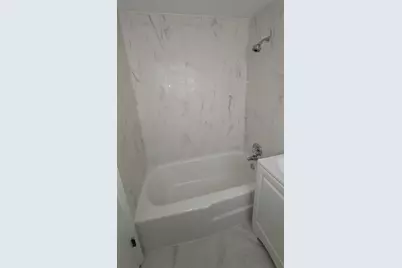 9600 S Komensky Avenue #3W, Oak Lawn, IL 60453 - Photo 10