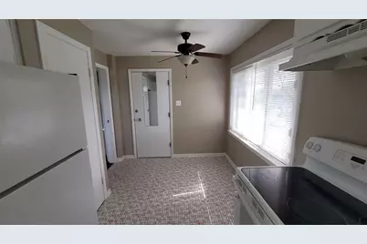 9600 S Komensky Avenue #3W, Oak Lawn, IL 60453 - Photo 4