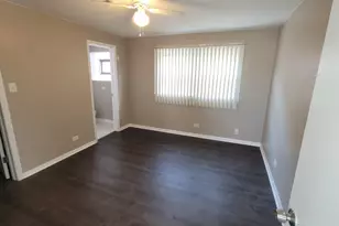 9600 S Komensky Ave, Oak Lawn, IL 60453 - Photo 8