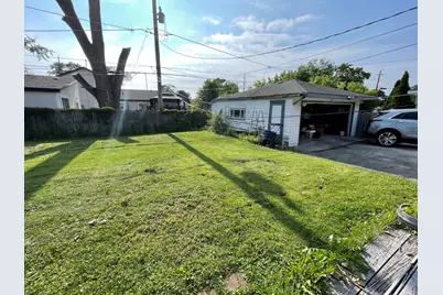 8212 Mulligan Avenue, Burbank, IL 60459 - Photo 6