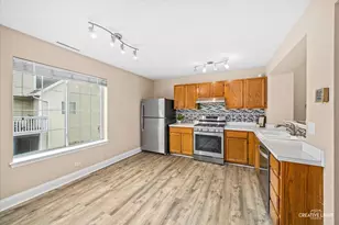 6292 Fremont Dr, Hanover Park, IL 60133 - Photo 6