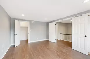608 Westwood Ct, Wheeling, IL 60090 - Photo 16