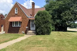 401 Wisconsin Ave, Streator, IL 61364 - Photo 2
