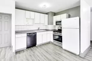 33 N Main St, Lombard, IL 60148 - Photo 10