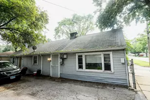12402 S Green St, Calumet Park, IL 60827 - Photo 8