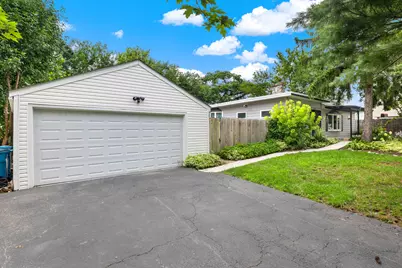 268 N Bonnie Brae Avenue, Elmhurst, IL 60126 - Photo 2