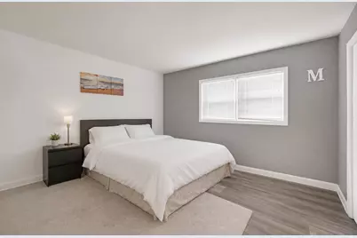 421 E Courtland Street, Mundelein, IL 60060 - Photo 16