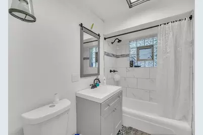 421 E Courtland Street, Mundelein, IL 60060 - Photo 14