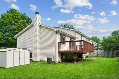 4691 Huntington Boulevard, Hoffman Estates, IL 60192 - Photo 2