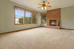 1832 E Vista Terrace, Lindenhurst, IL 60046 - Photo 10