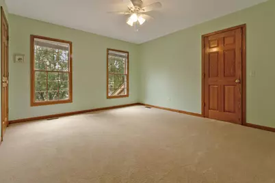 [Address not provided], Lindenhurst, IL 60046 - Photo 16