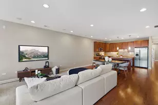 2936 N Lincoln Ave, Chicago, IL 60657 - Photo 12
